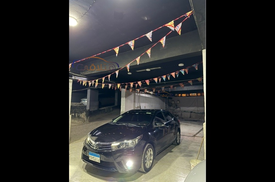 Corolla Toyota أسود