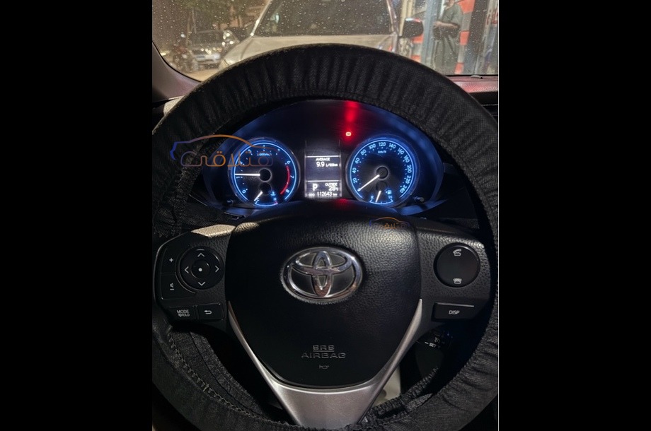 Corolla Toyota أسود