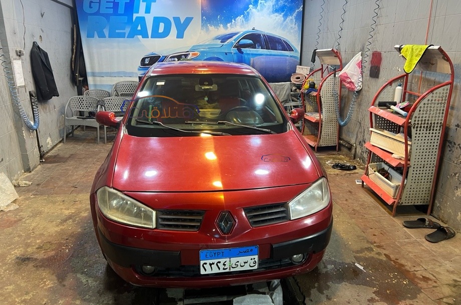 Megane Renault Red