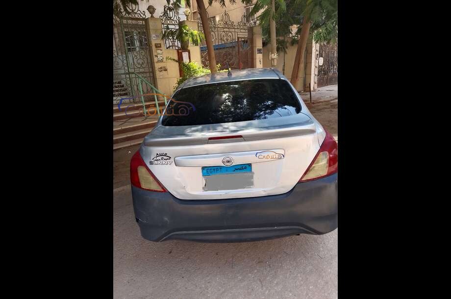 Sunny Nissan فضي