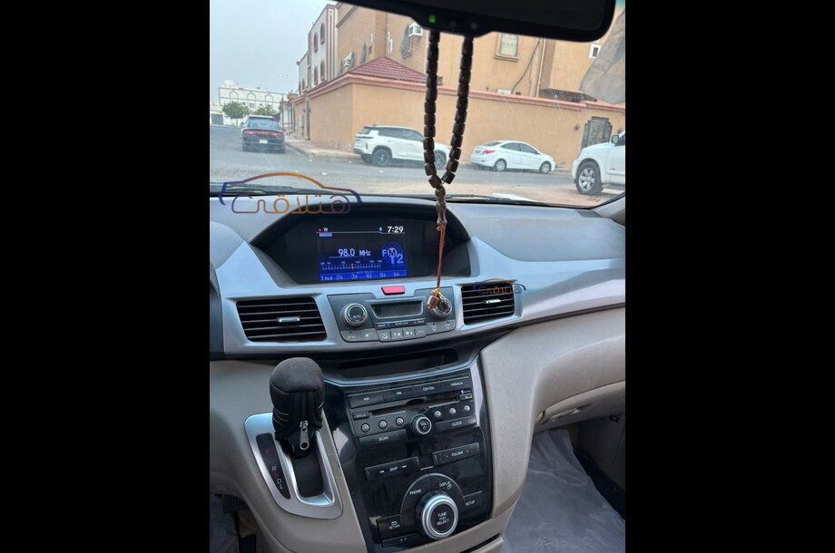 Odyssey Honda بني