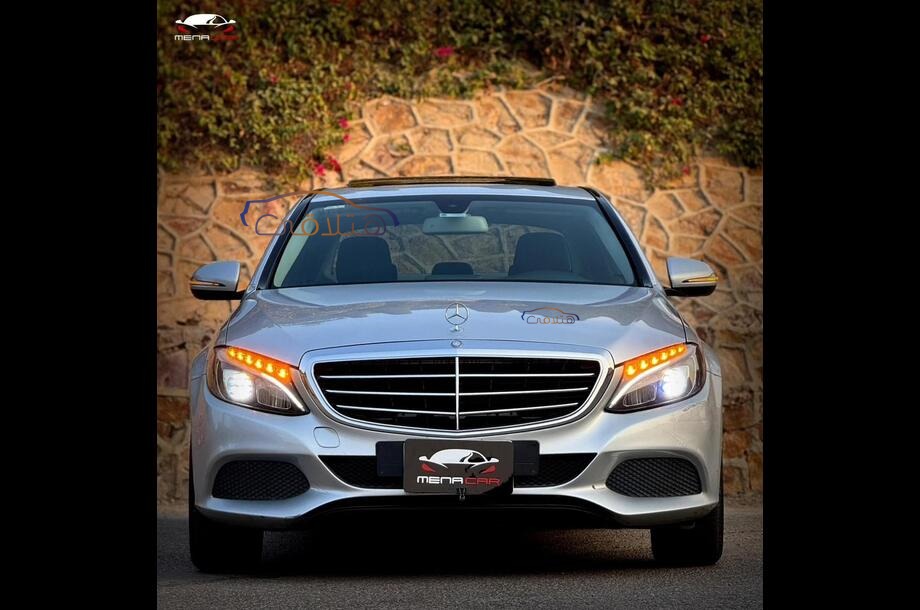 C 180 Mercedes رمادي