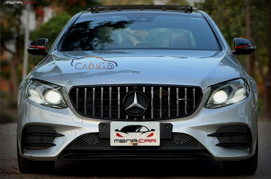 E 200 Mercedes رمادي