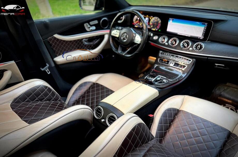 E 200 Mercedes رمادي