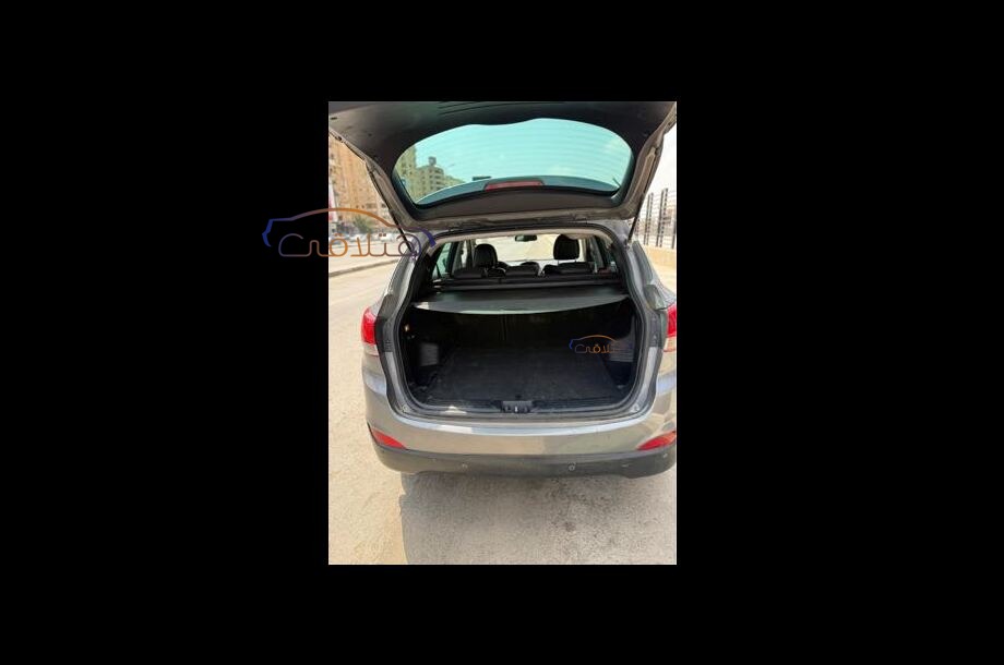 IX 35 Hyundai فضي
