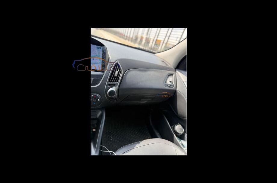 IX 35 Hyundai فضي