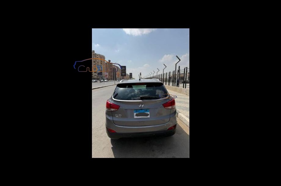 IX 35 Hyundai فضي