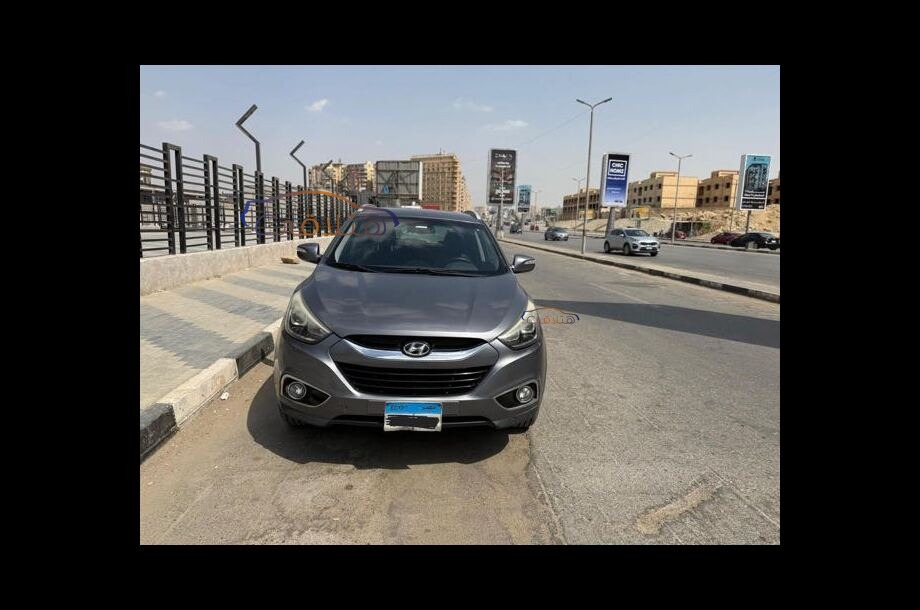 IX 35 Hyundai فضي