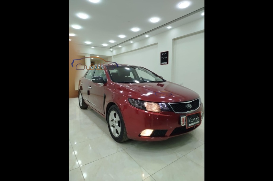 Cerato Kia احمر