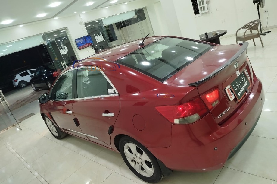 Cerato Kia احمر