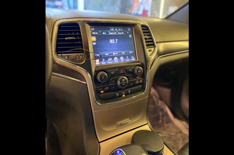 Grand Cherokee Jeep Mocha