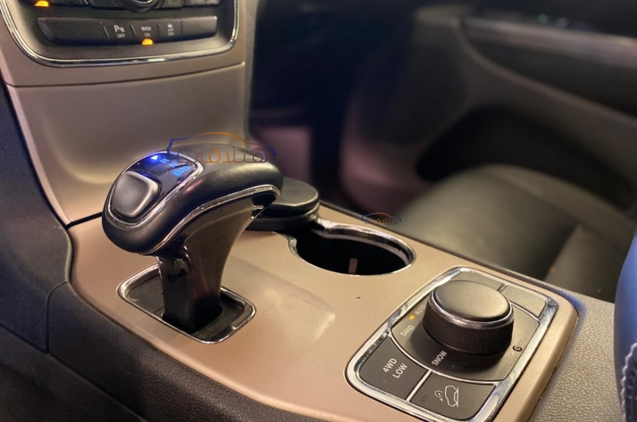 Grand Cherokee Jeep Mocha