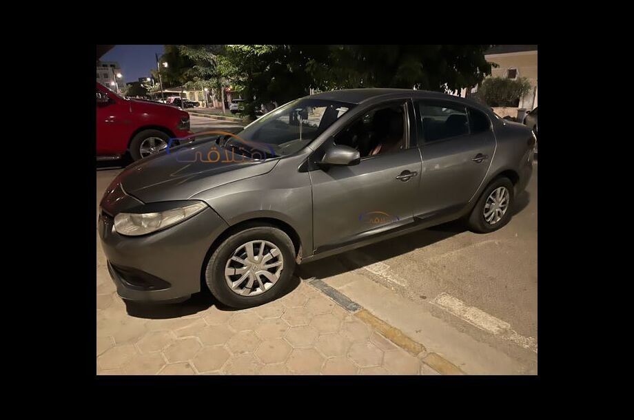 Fluence Renault رمادي