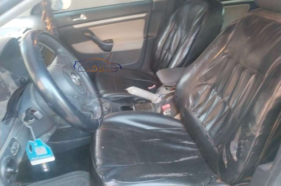 Jetta Volkswagen اخضر غامق