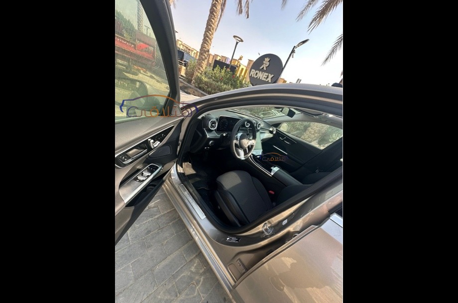 C 180 Mercedes آخر