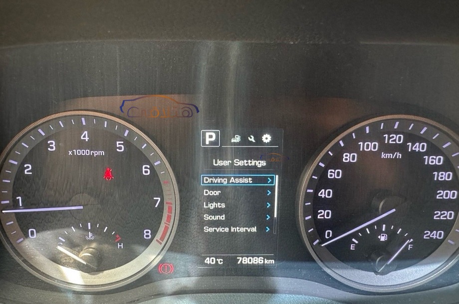 Tucson Hyundai أسود