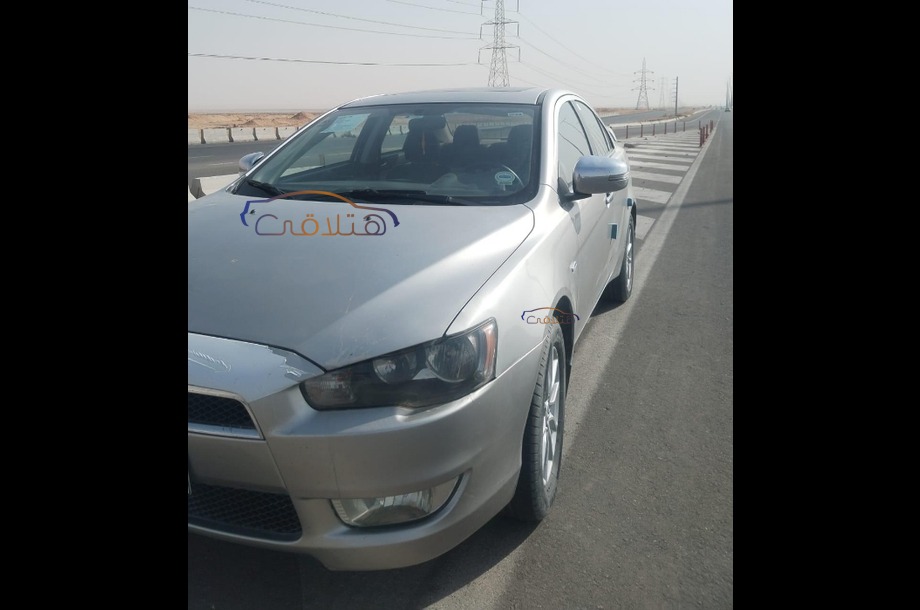 Lancer EX Shark Mitsubishi فضي