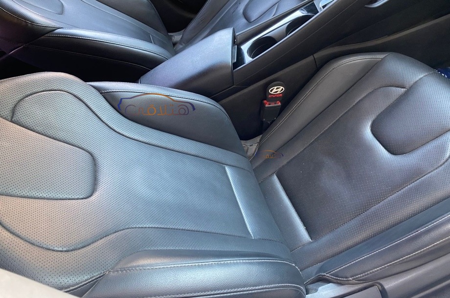 Avante Hyundai White