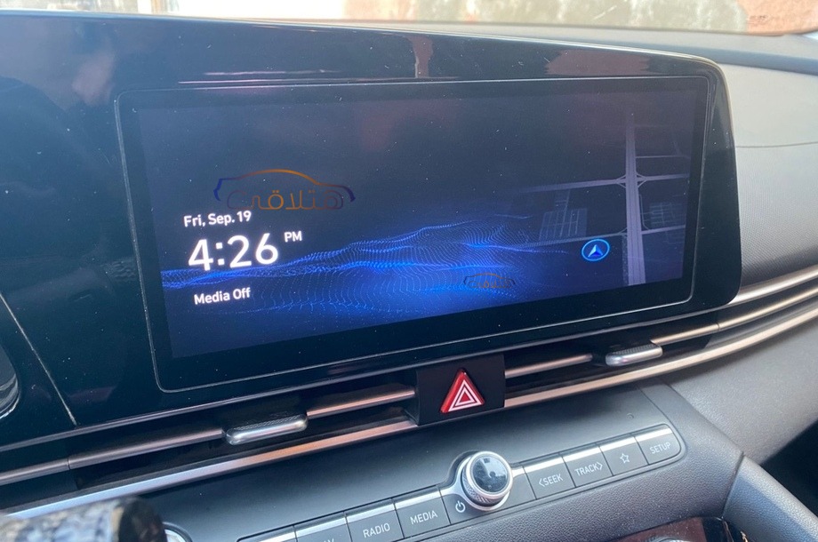 Avante Hyundai White