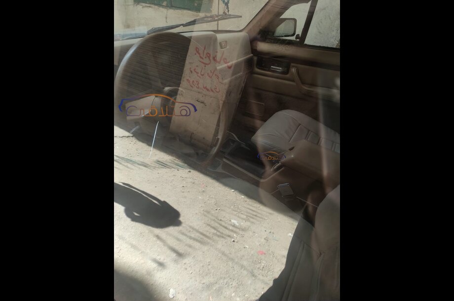 Cherokee Jeep Silver