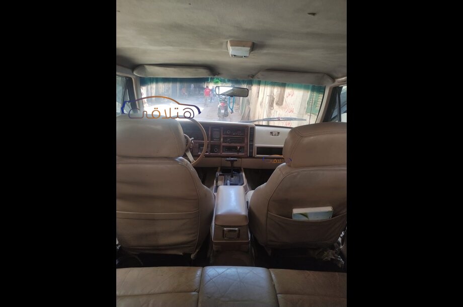 Cherokee Jeep Silver