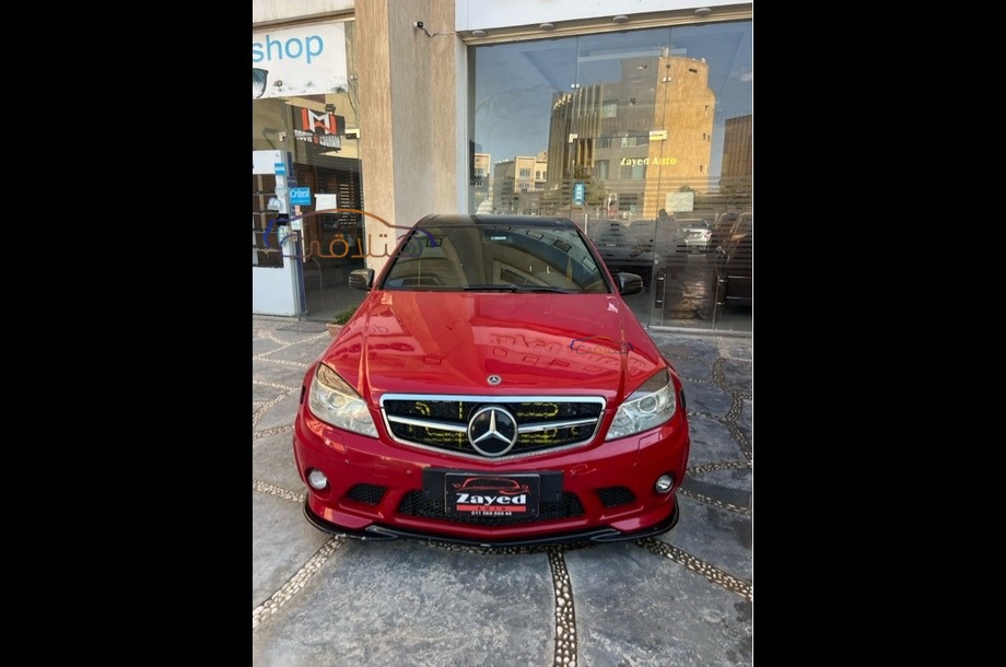 C 180 Mercedes احمر