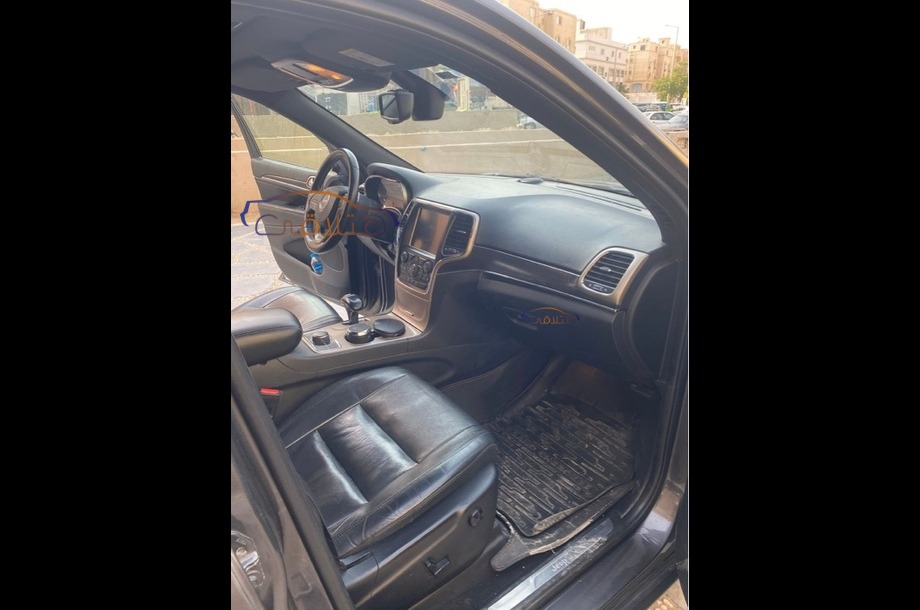 Grand Cherokee Jeep Brown