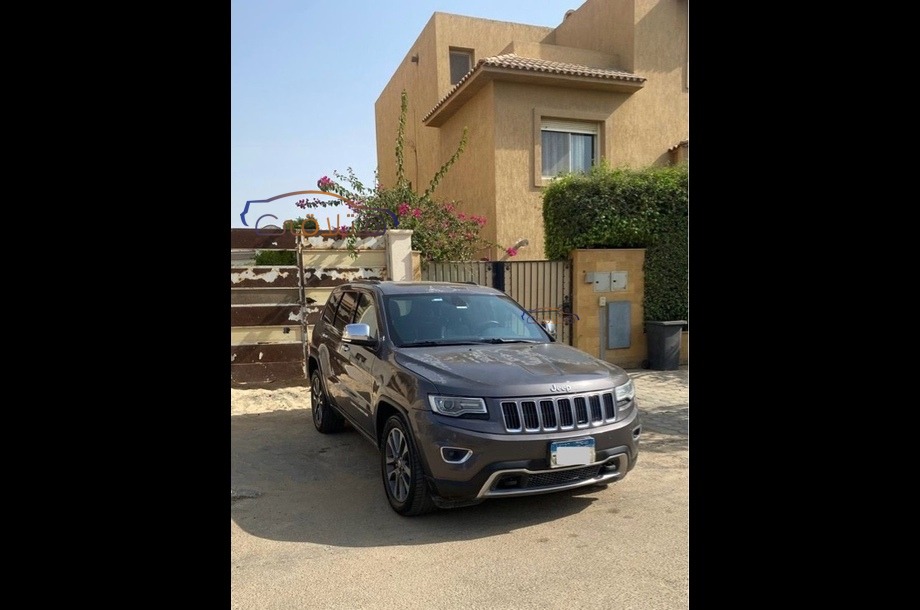 Grand Cherokee Jeep Brown
