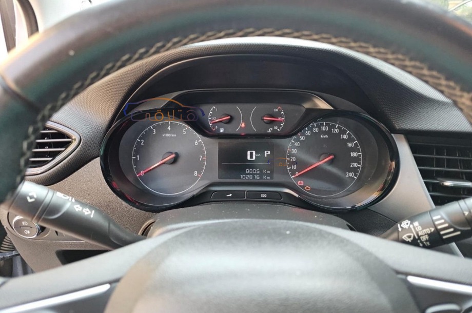 Crossland Opel فضي