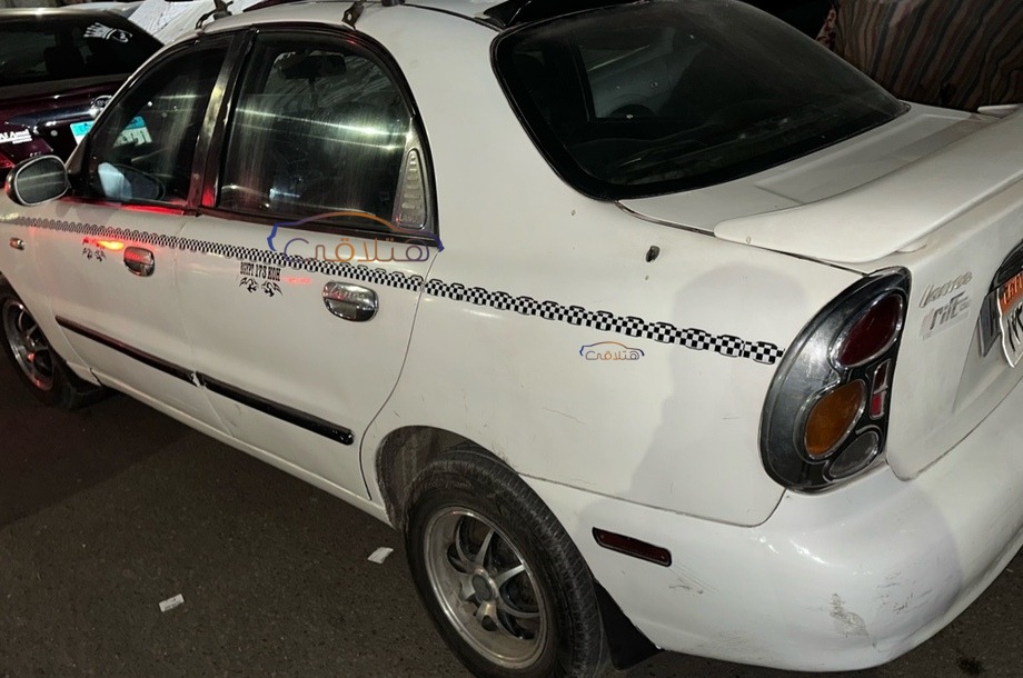 Lanos Chevrolet أبيض