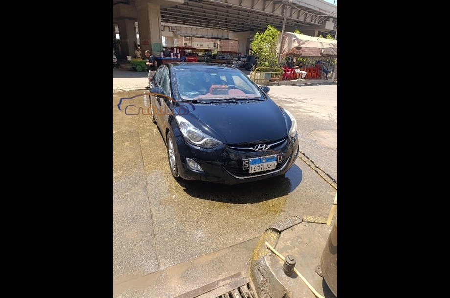 Avante Hyundai Black