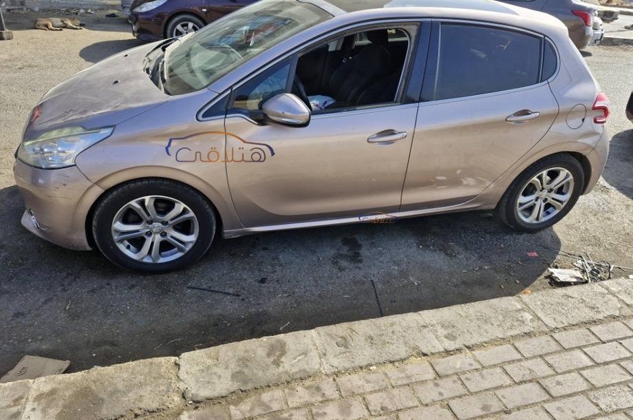 208 Peugeot شمبان