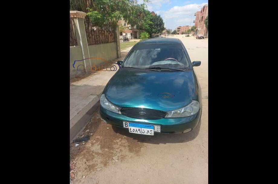 Mondeo Ford أخضر