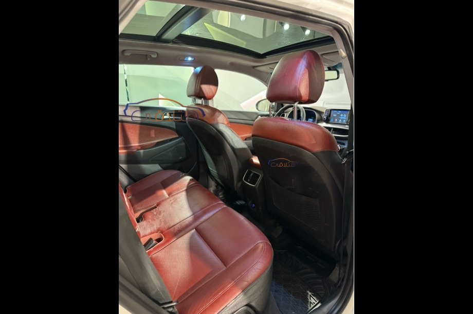 Tucson Hyundai أبيض