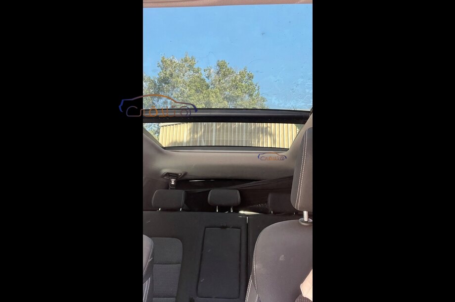 Sportage Kia الأزرق الداكن