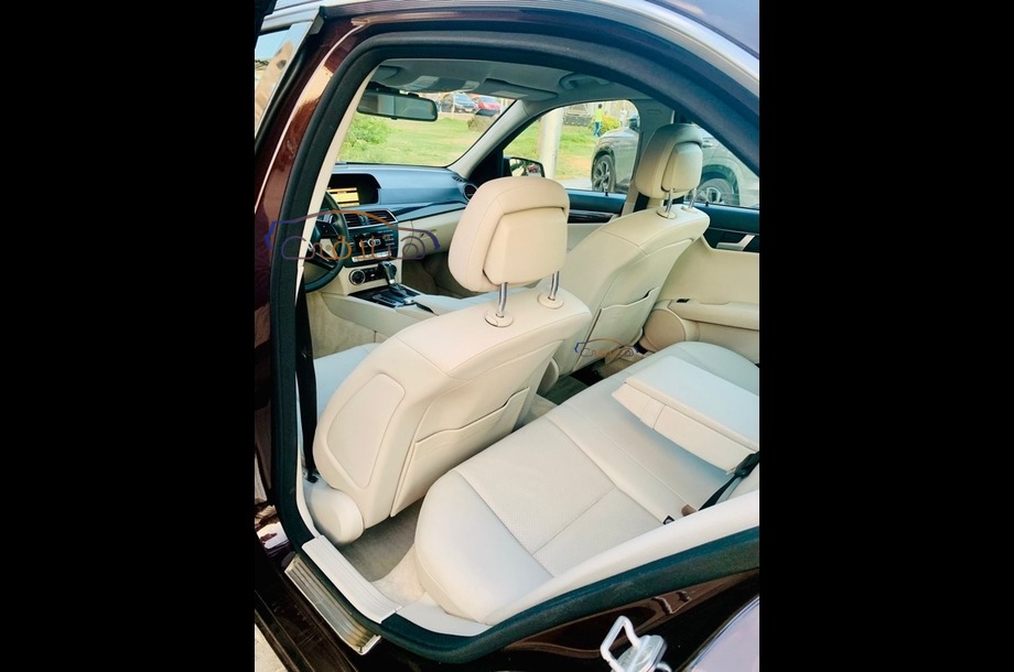 C 250 Mercedes بني