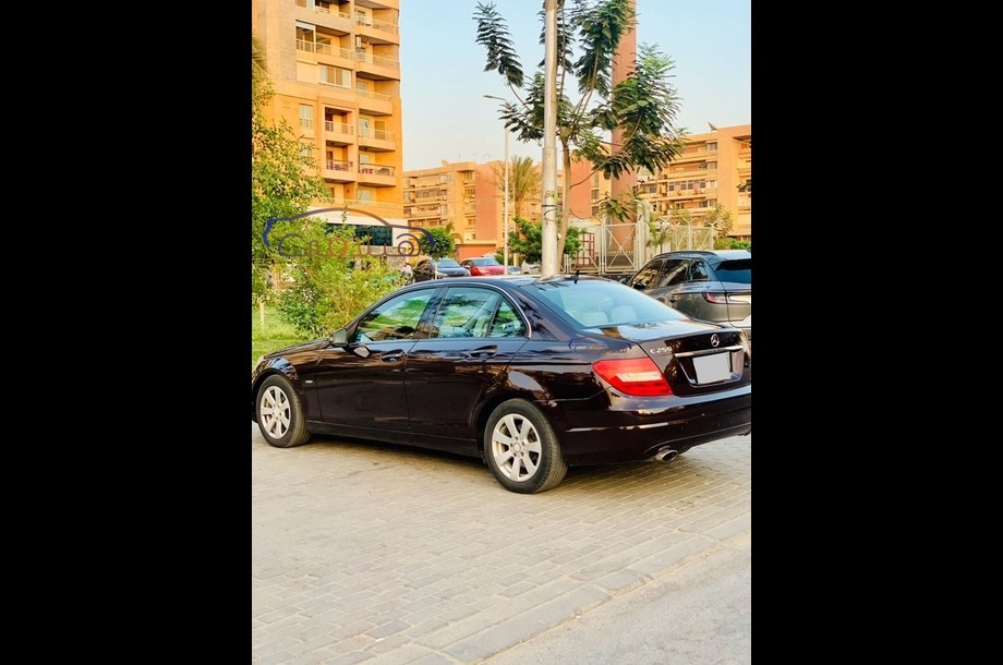 C 250 Mercedes بني