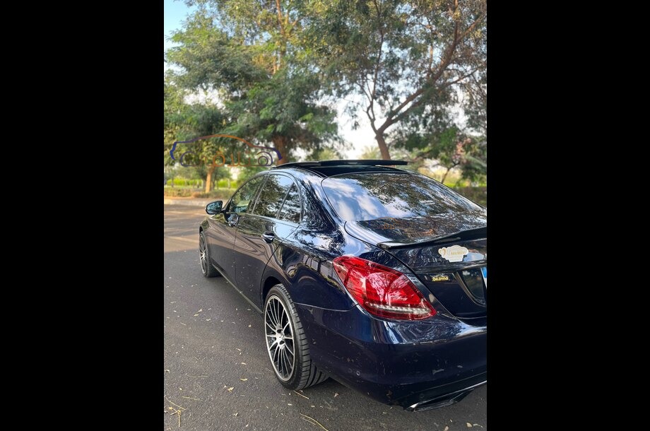 C 180 Mercedes Dark blue