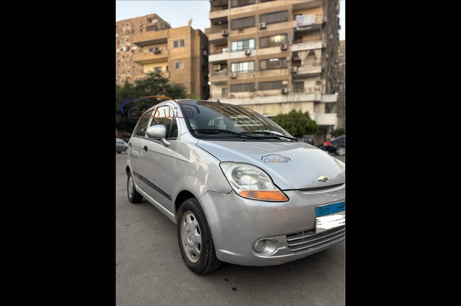 Spark Chevrolet فضي