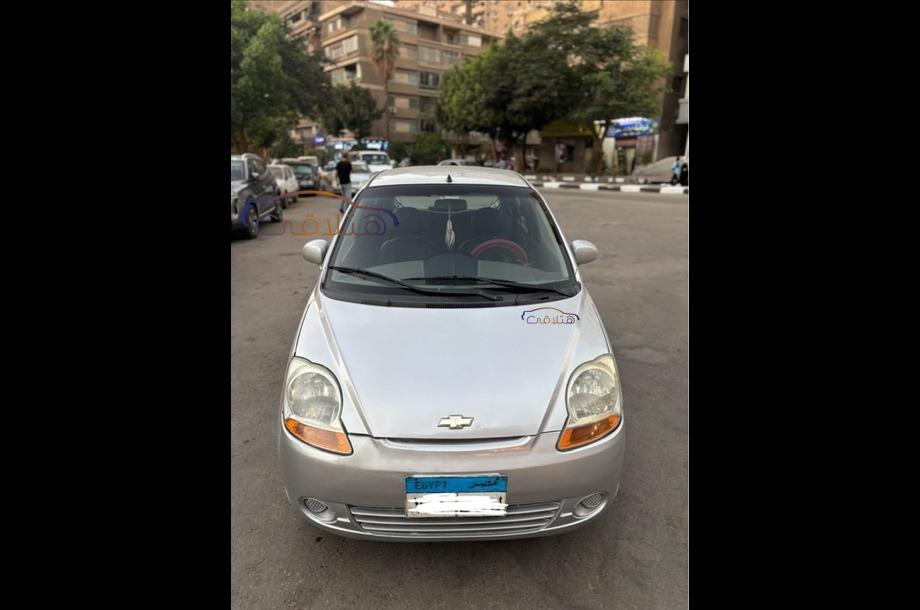 Spark Chevrolet فضي