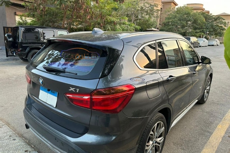 X1 BMW Dark grey