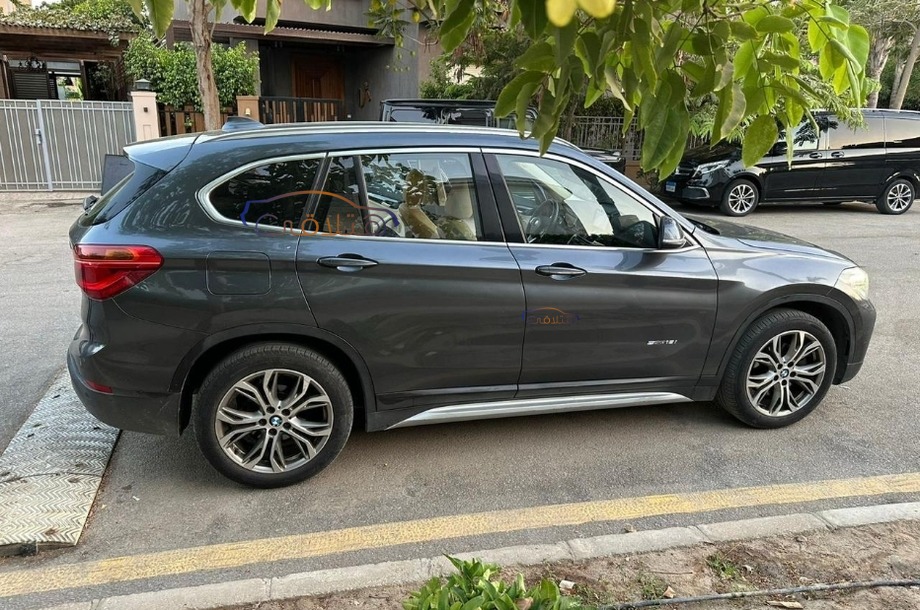 X1 BMW Dark grey