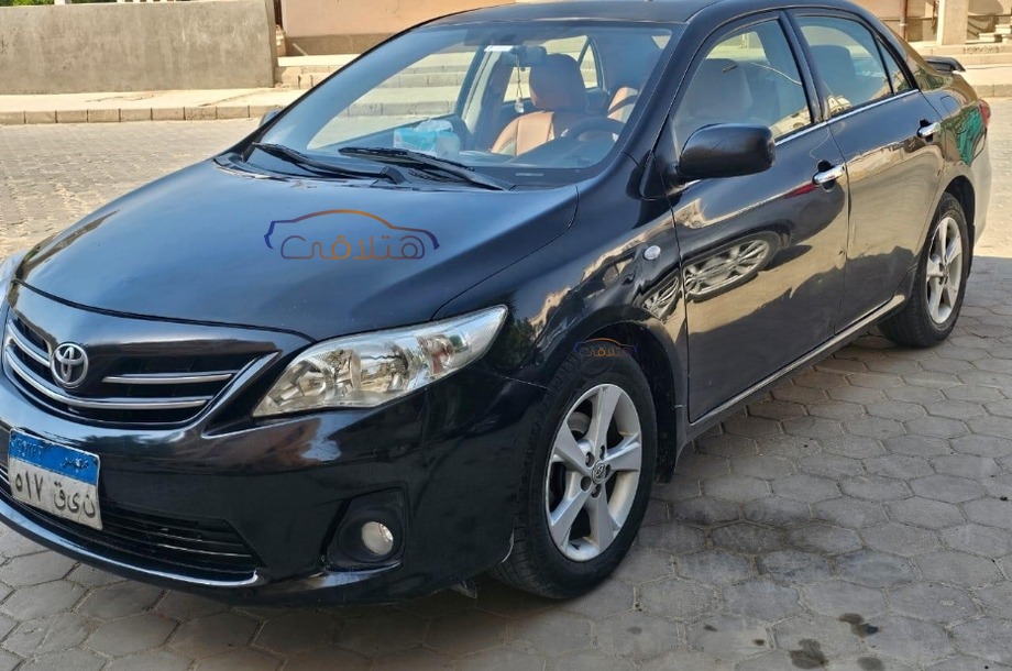Corolla Toyota أسود