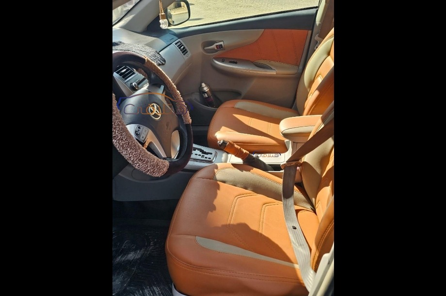 Corolla Toyota أسود