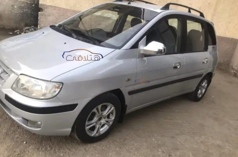 Matrix Hyundai فضي