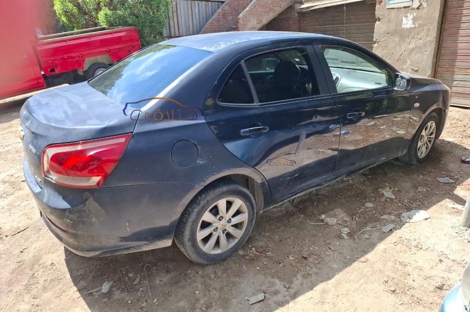 Optra Chevrolet الأزرق الداكن