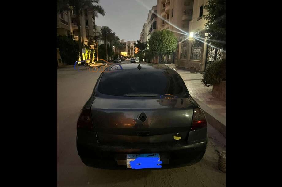 Megane Renault Gray