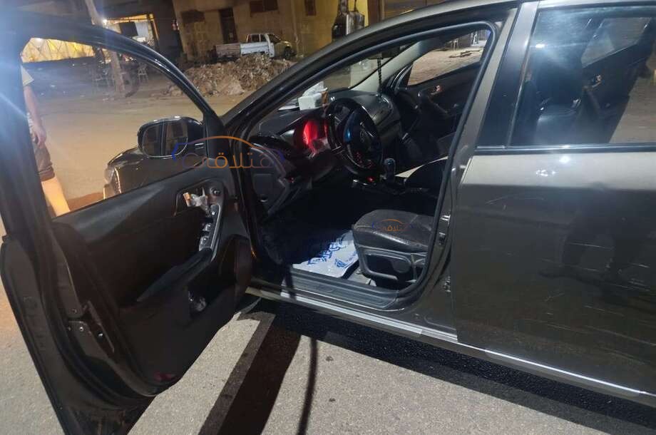 Cerato Kia برونزي