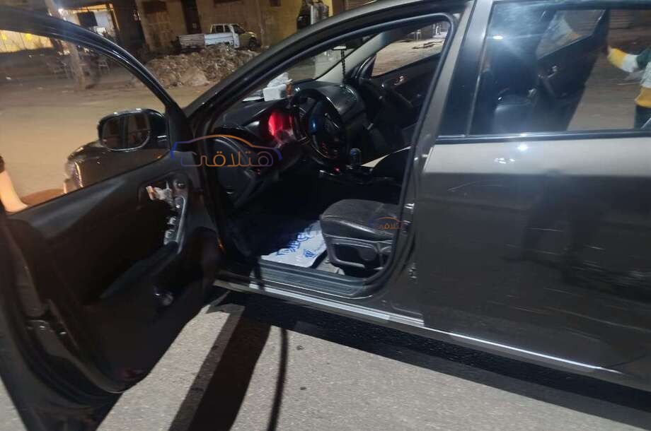 Cerato Kia برونزي