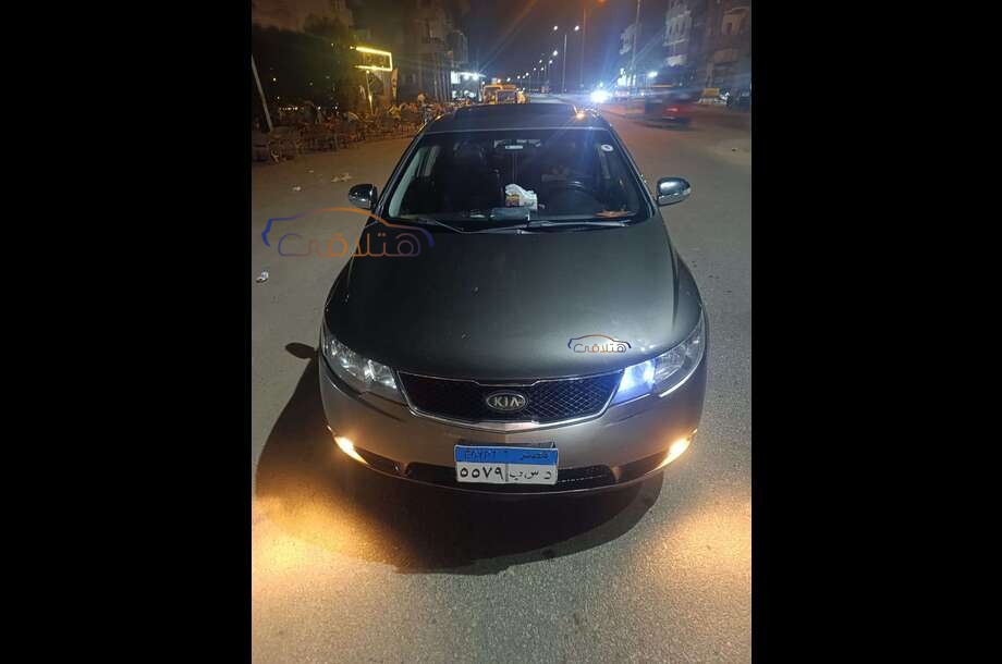 Cerato Kia برونزي